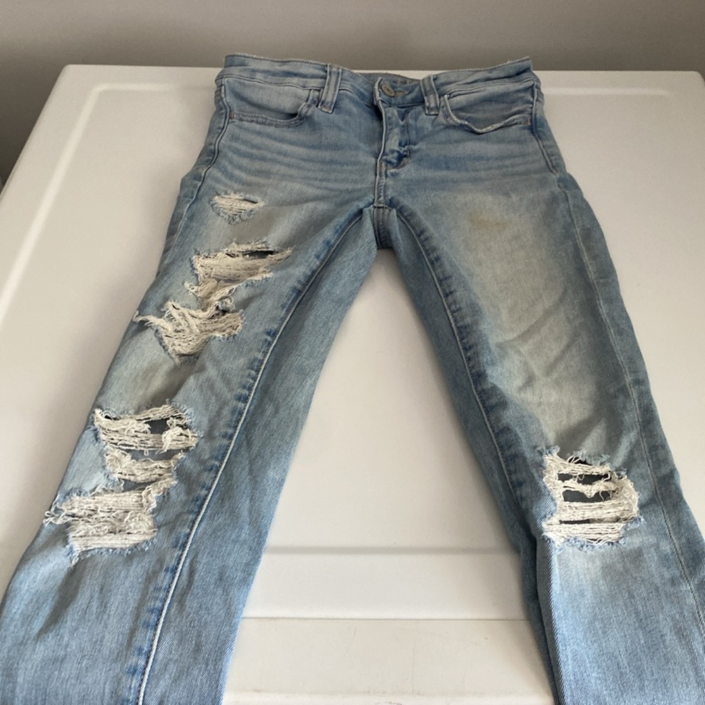American Eagle size 00 short Women's Light Blue Distressed Jeans - Picture 6 of 6